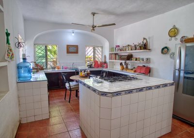 Casa de los Abuelos, kitchen